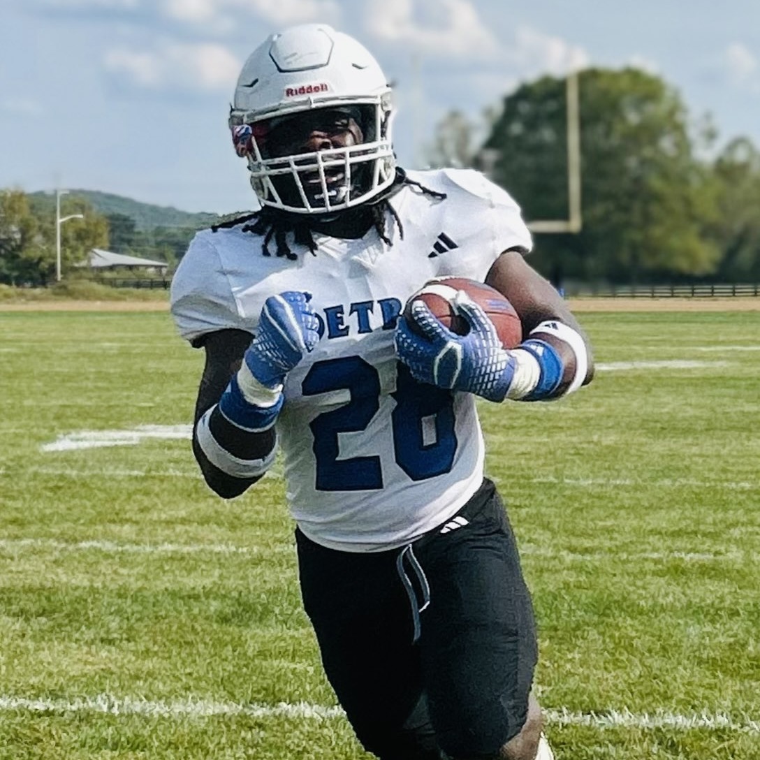 Football Earns Road Win at Hocking College